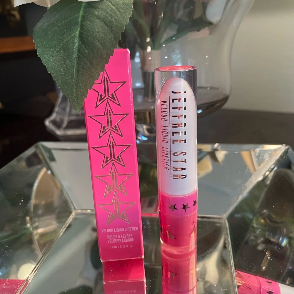 ✨🆕✨💄JEFFREE STAR💄 Velour Liquid Lipstick - Drug Lord - NIB
